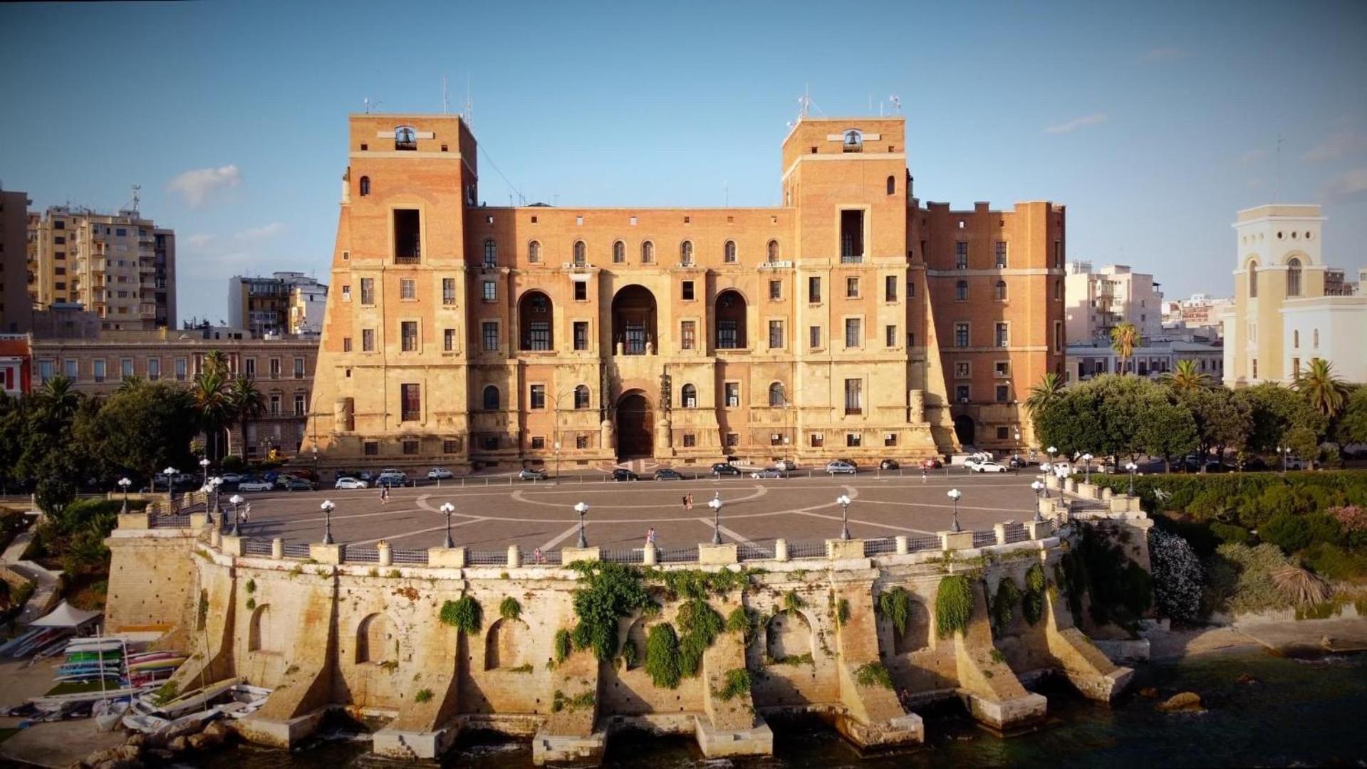 Suite Cavour Luxury Home Taranto Exterior foto